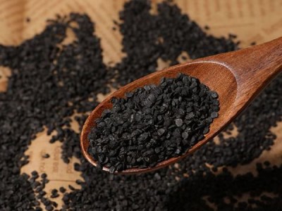 韭菜籽泡酒喝有什么作用？